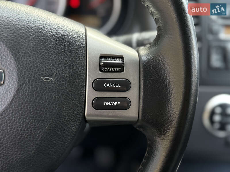 Хэтчбек Nissan TIIDA 2008 в Одессе