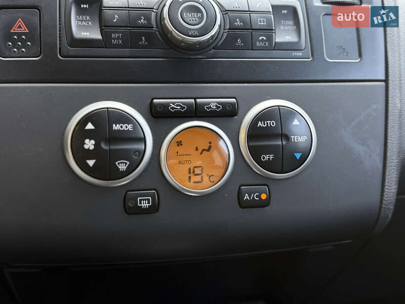 Хэтчбек Nissan TIIDA 2008 в Одессе