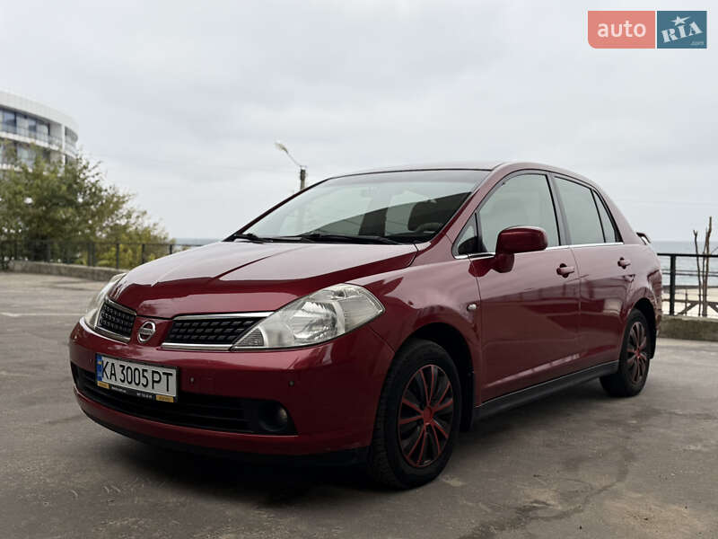 Седан Nissan TIIDA 2008 в Одессе
