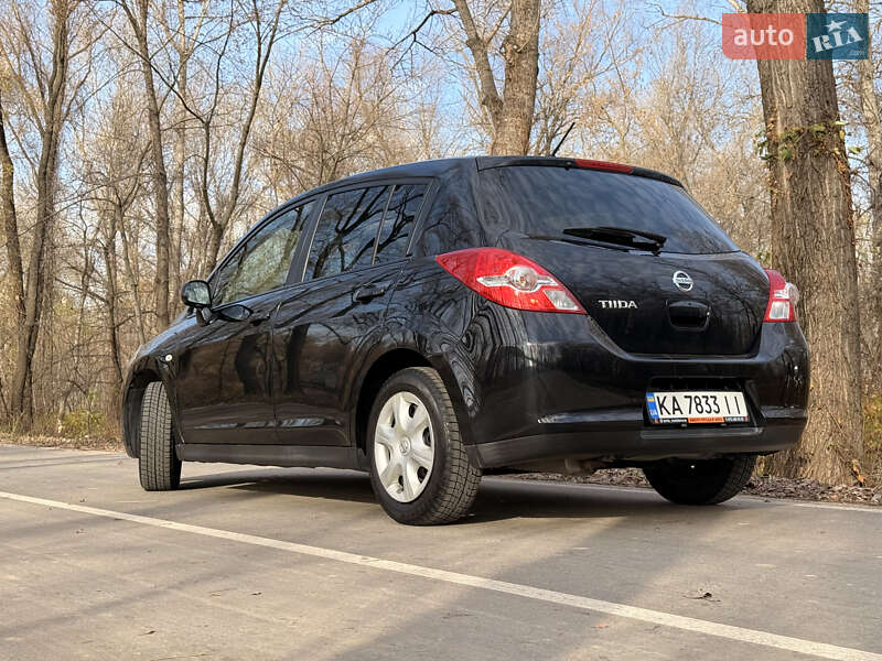 Хэтчбек Nissan TIIDA 2011 в Киеве фото 6 Хэтчбек Nissan TIIDA 2011 в Киеве