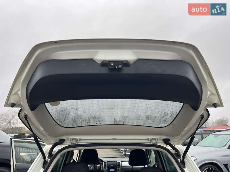 Хэтчбек Nissan TIIDA 2010 в Белой Церкви