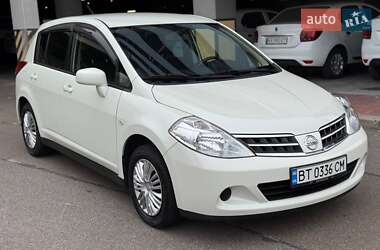 Хэтчбек Nissan TIIDA 2010 в Белой Церкви