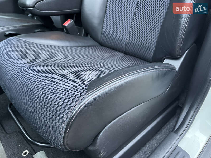 Хэтчбек Nissan TIIDA 2010 в Белой Церкви