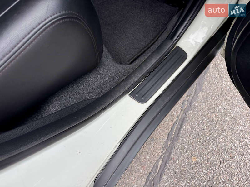 Хэтчбек Nissan TIIDA 2010 в Белой Церкви