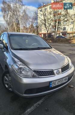 Хетчбек Nissan TIIDA 2008 в Тернополі