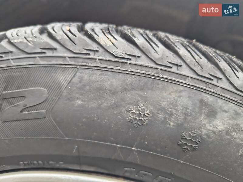 Хэтчбек Nissan TIIDA 2008 в Тернополе