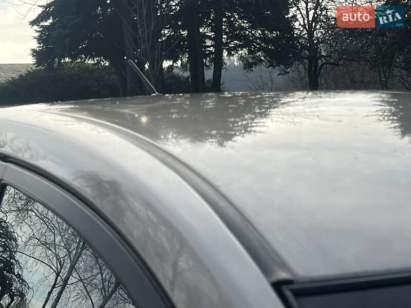 Седан Nissan TIIDA 2010 в Житомире