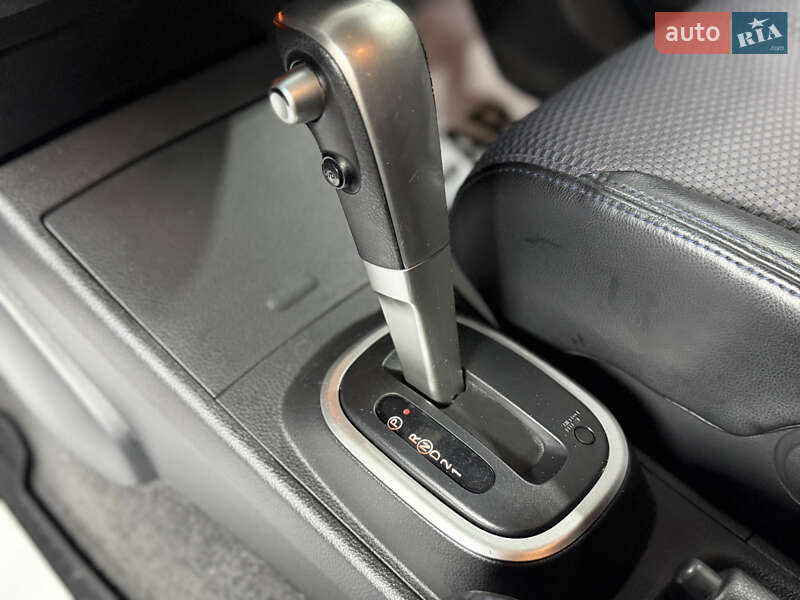 Хэтчбек Nissan TIIDA 2008 в Одессе