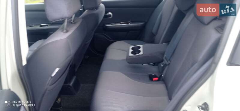 Хетчбек Nissan TIIDA 2008 в Вінниці