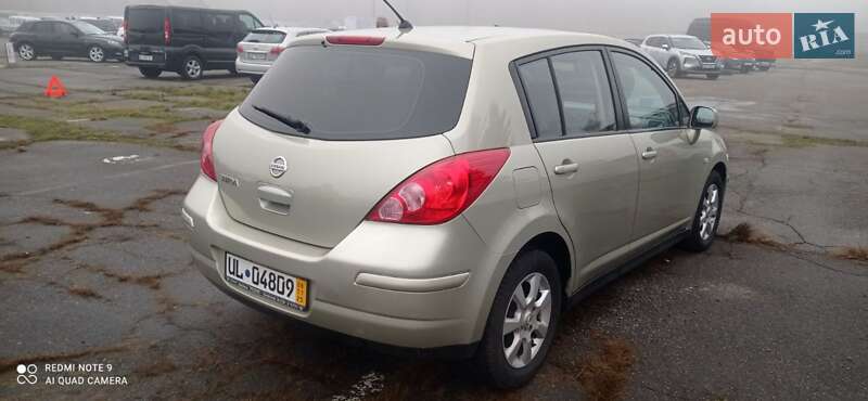Хетчбек Nissan TIIDA 2008 в Вінниці