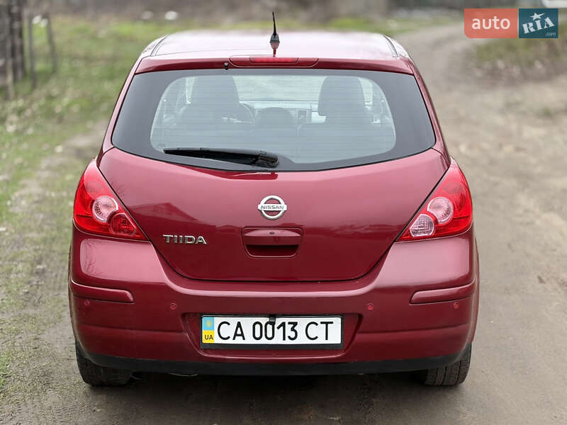 Хетчбек Nissan TIIDA 2008 в Звенигородці