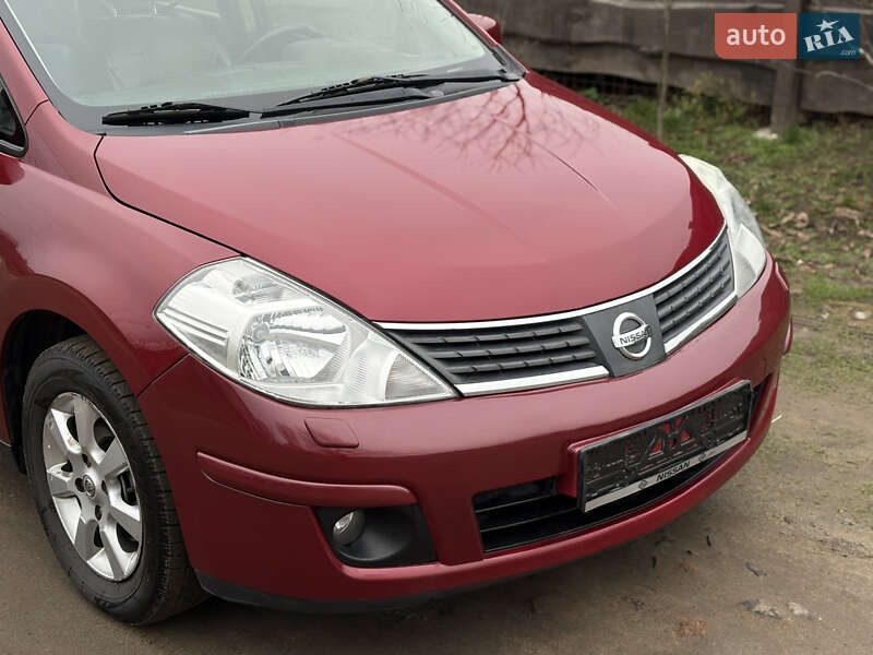 Хетчбек Nissan TIIDA 2008 в Звенигородці