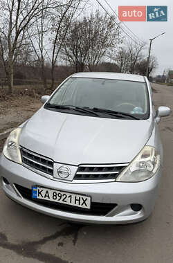 Хэтчбек Nissan TIIDA 2010 в Белой Церкви