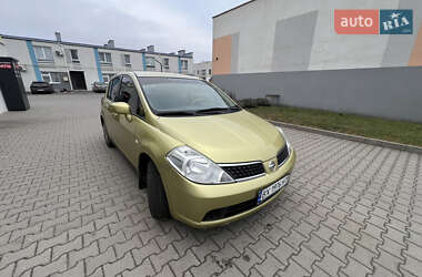 Хэтчбек Nissan TIIDA 2008 в Хмельницком