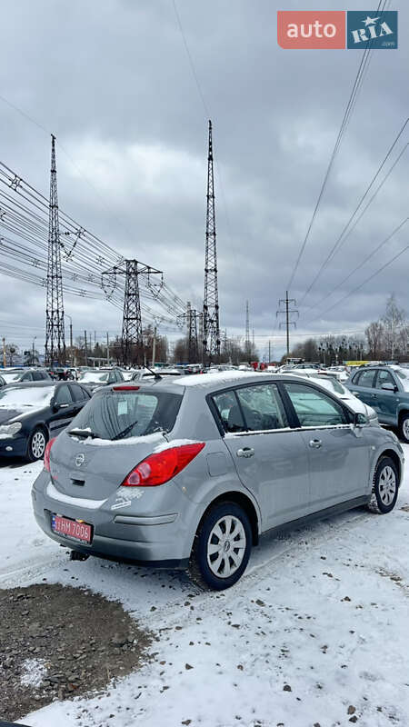 Хэтчбек Nissan TIIDA 2010 в Луцке