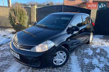 Хэтчбек Nissan TIIDA 2011 в Шептицькому