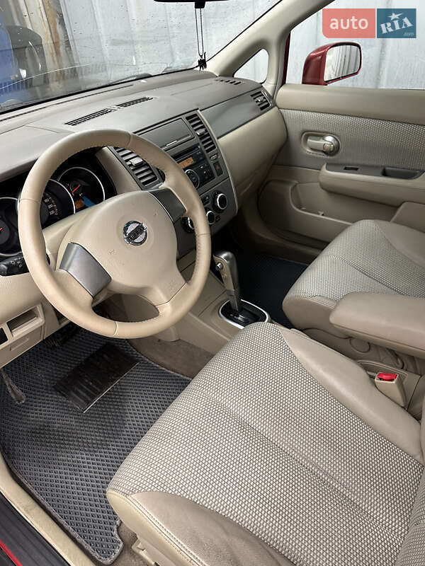 Хэтчбек Nissan TIIDA 2007 в Киеве фото 6 Хэтчбек Nissan TIIDA 2007 в Киеве