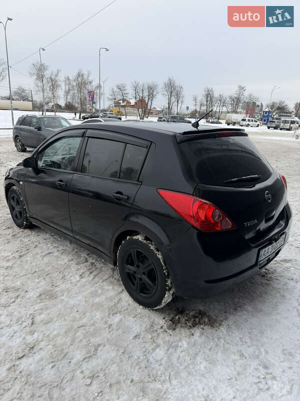 Хэтчбек Nissan TIIDA 2008 в Киеве фото 12 Хэтчбек Nissan TIIDA 2008 в Киеве