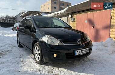 Хэтчбек Nissan TIIDA 2013 в Киеве