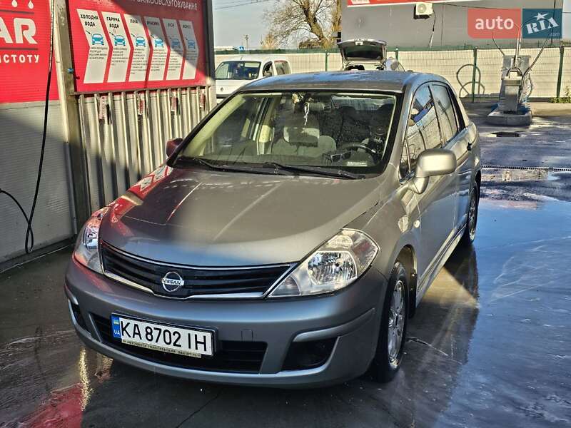 Nissan TIIDA 2011 Nissan TIIDA 2011