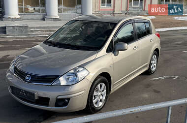 Хэтчбек Nissan TIIDA 2011 в Одессе