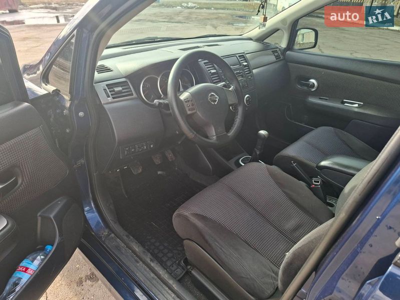 Хэтчбек Nissan TIIDA 2012 в Полтаве