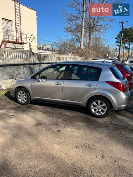 Хэтчбек Nissan TIIDA 2006 в Одессе
