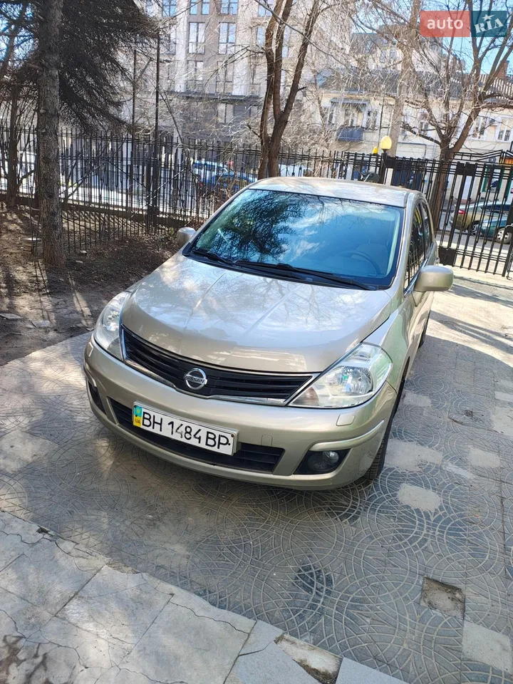 2011 Nissan Tiida - мініатюра 24
