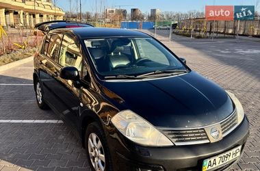 Хетчбек Nissan TIIDA 2008 в Софіївській Борщагівці