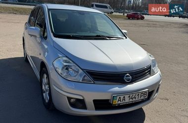 Хетчбек Nissan TIIDA 2011 в Києві