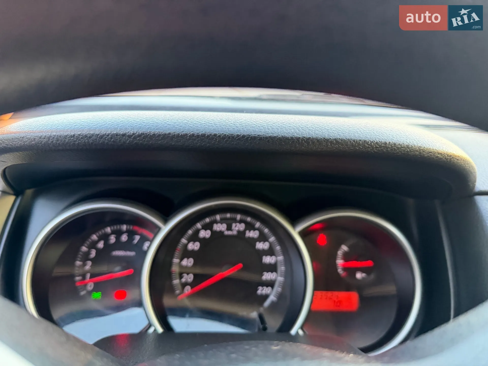 2011 Nissan Tiida - мініатюра 10