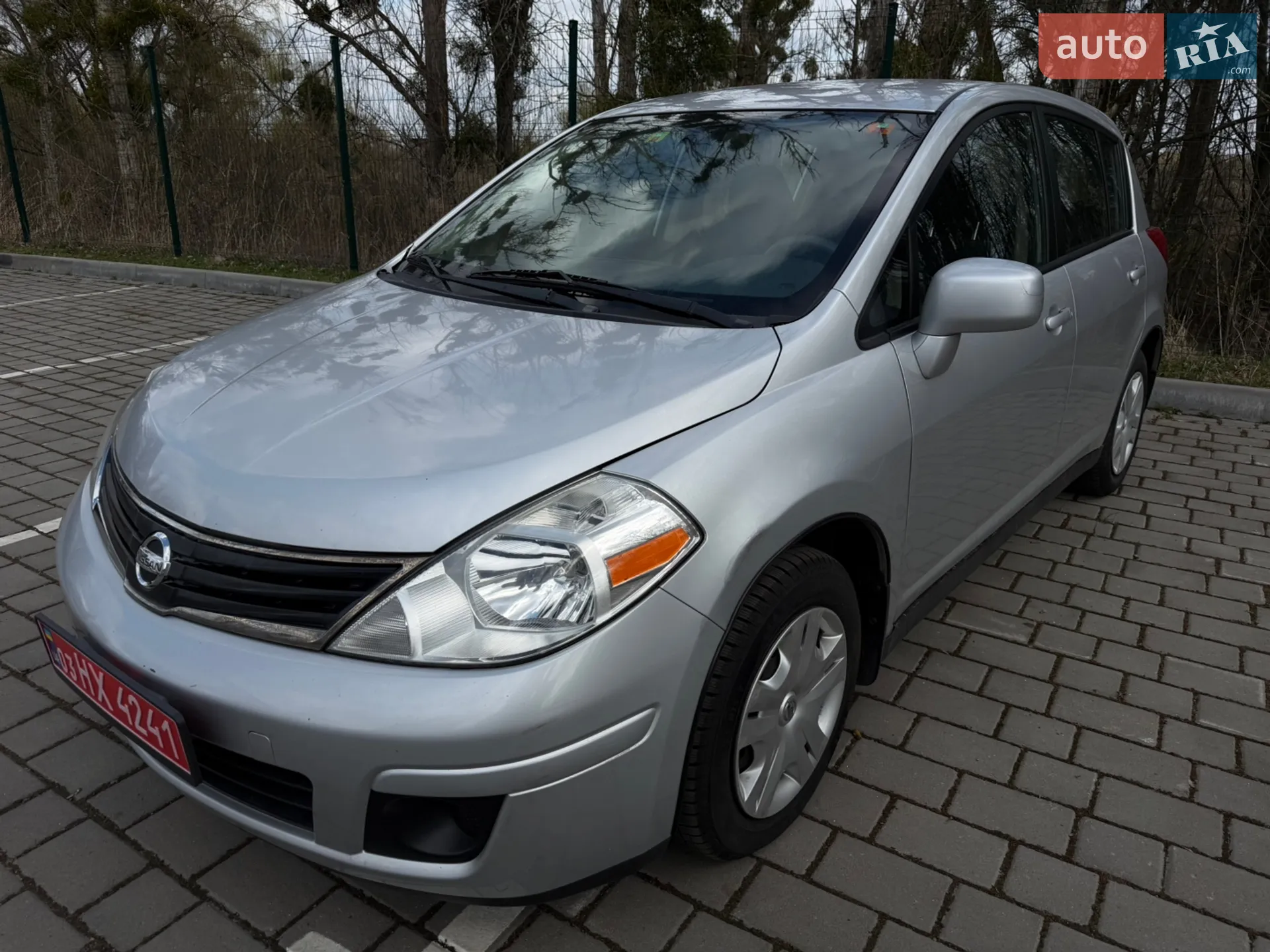 2010 Nissan Tiida - фото 1