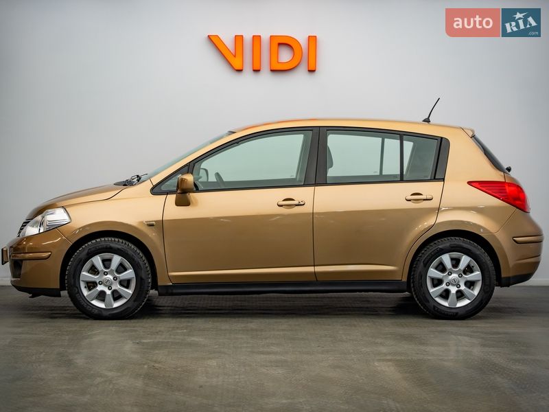 Хетчбек Nissan TIIDA 2008 в Києві