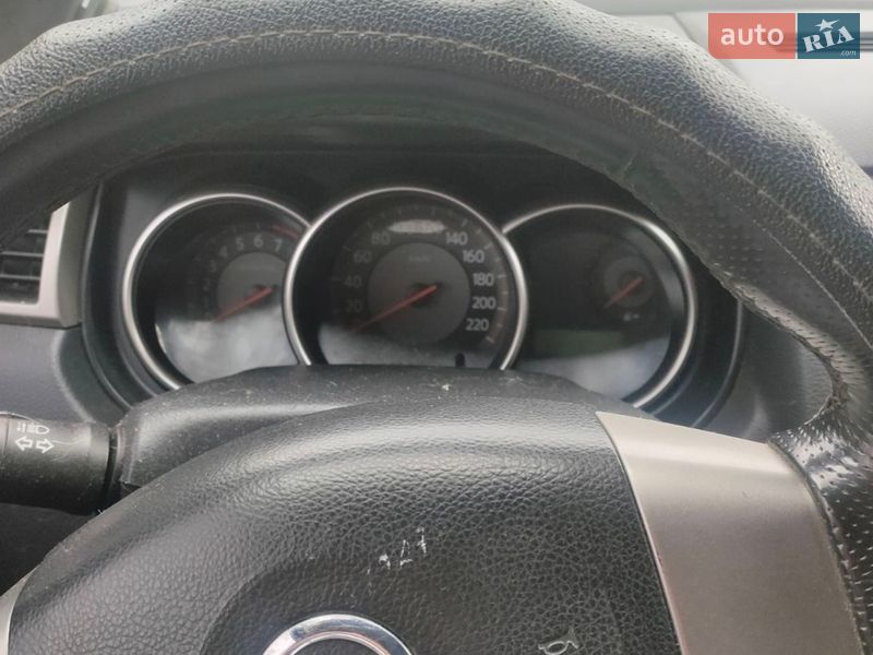 Седан Nissan TIIDA 2007 в Одессе фото 3 Седан Nissan TIIDA 2007 в Одессе