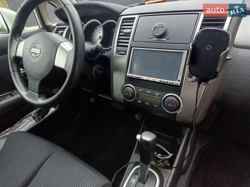 Хэтчбек Nissan TIIDA 2012 в Киеве фото 4 Хэтчбек Nissan TIIDA 2012 в Киеве