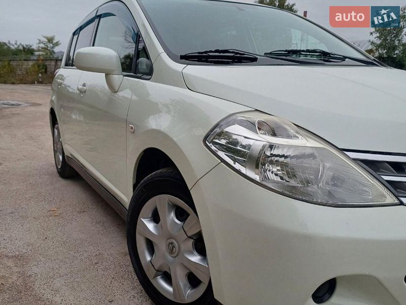 Хэтчбек Nissan TIIDA 2012 в Киеве фото 16 Хэтчбек Nissan TIIDA 2012 в Киеве
