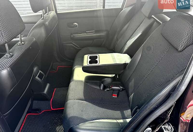 Хетчбек Nissan TIIDA 2012 в Харкові