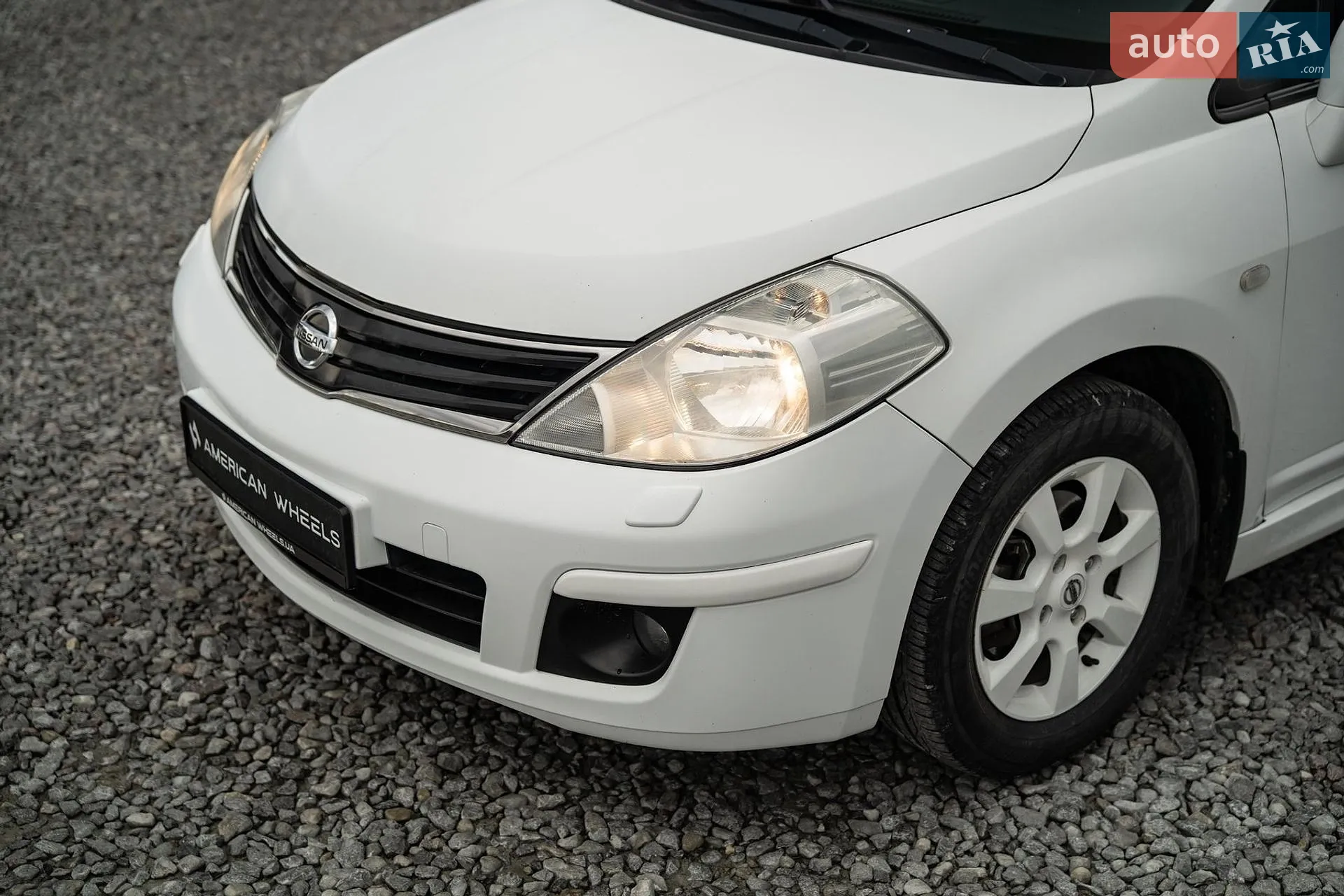2010 Nissan Tiida - мініатюра 12