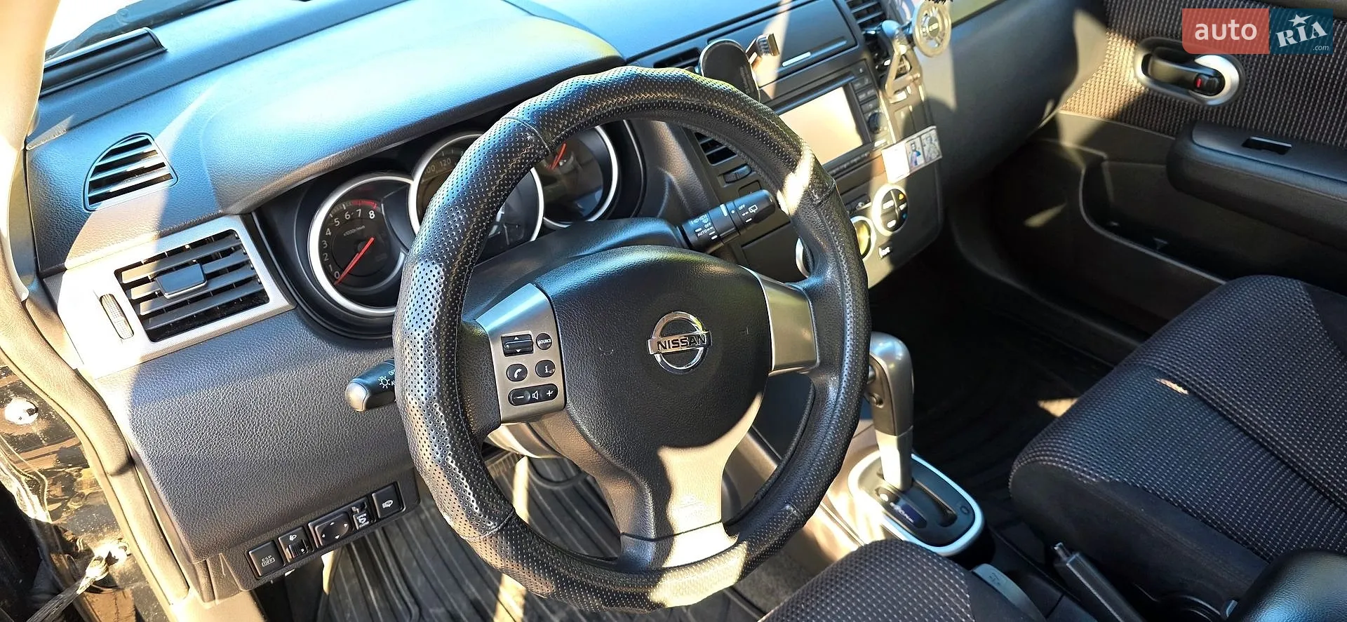 2013 Nissan Tiida - мініатюра 10