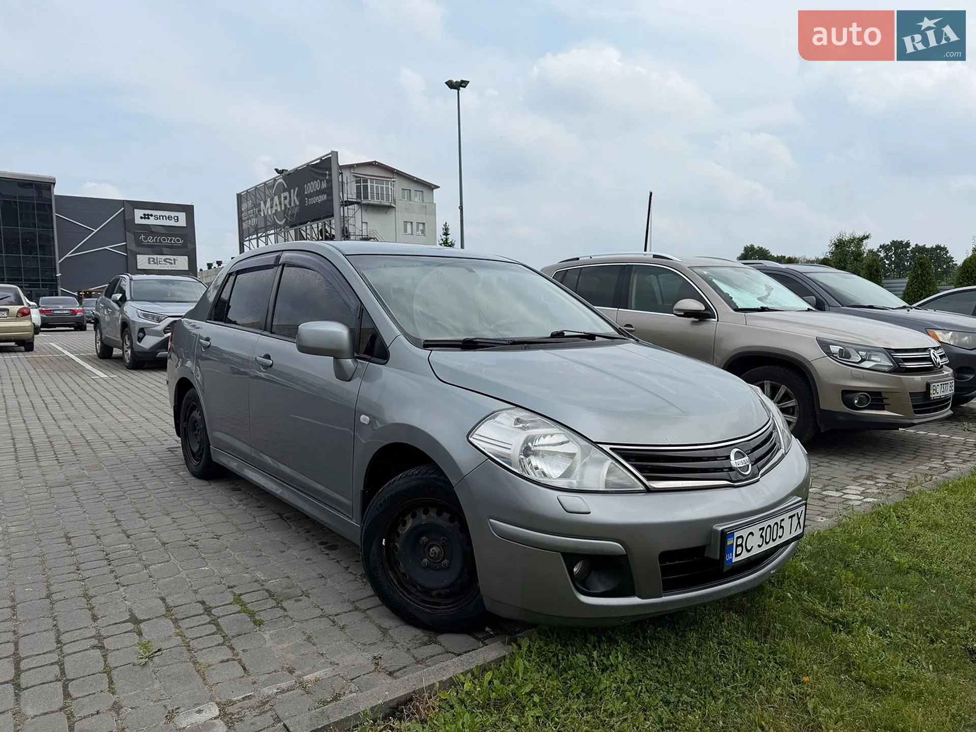 2010 Nissan Tiida - мініатюра 3