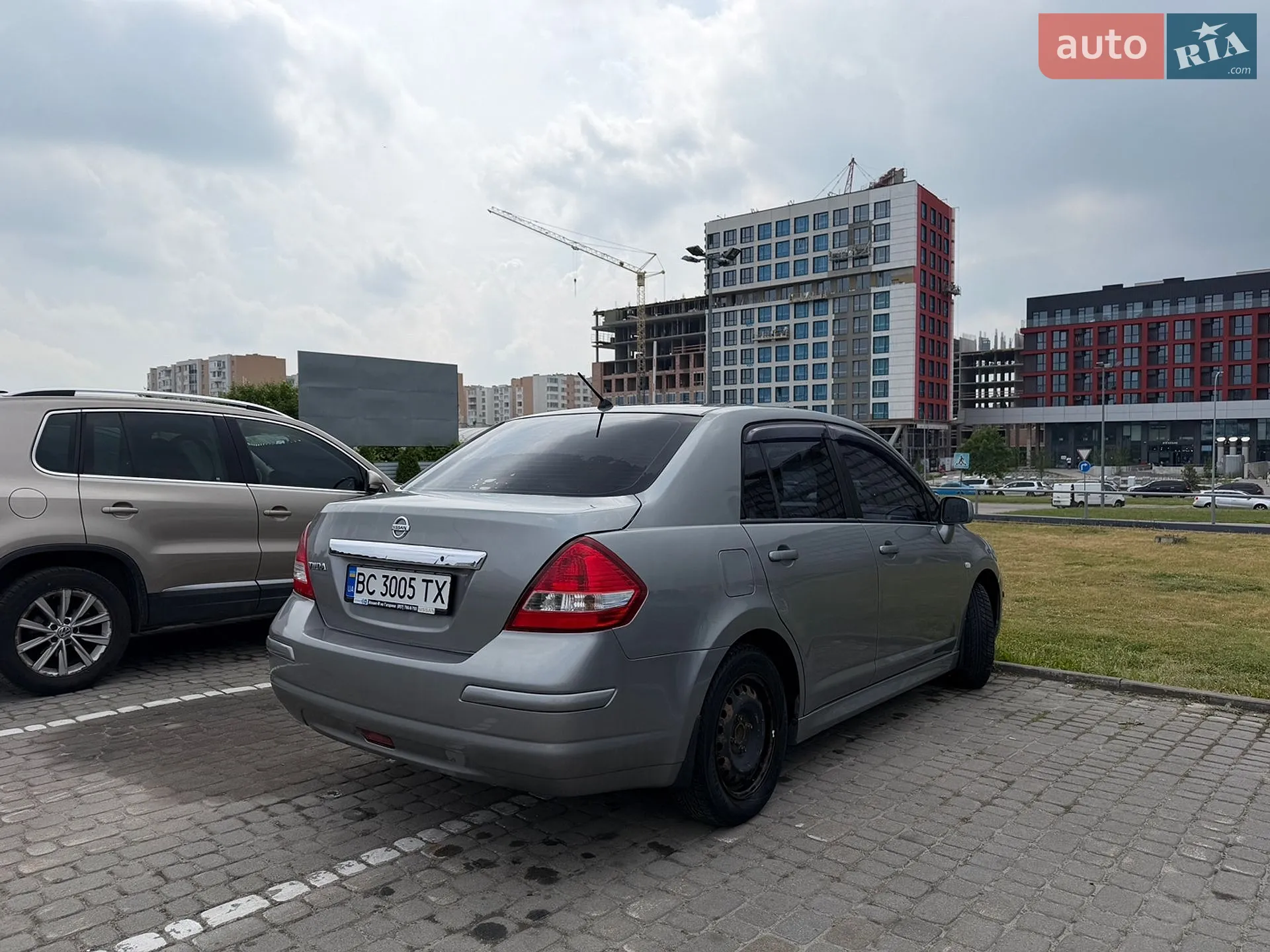 2010 Nissan Tiida - мініатюра 4