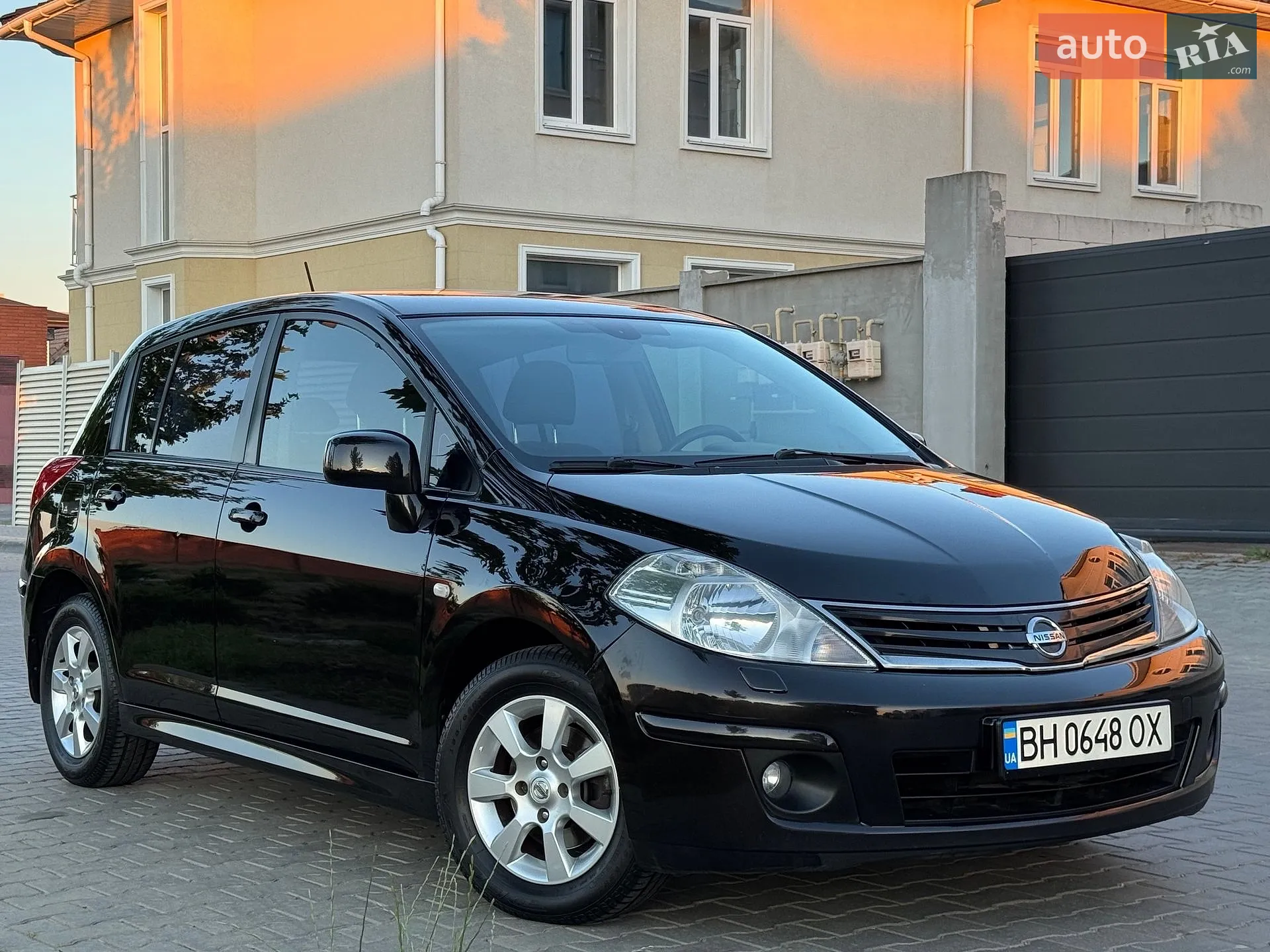 2010 Nissan Tiida - мініатюра 16