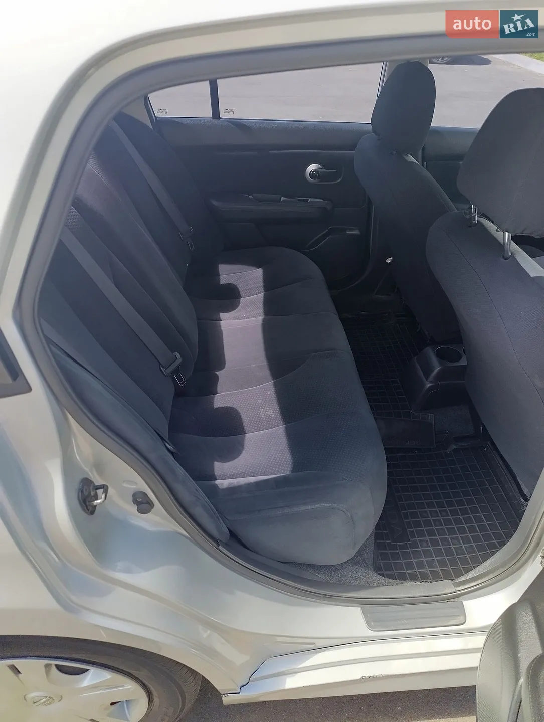 2011 Nissan Tiida - мініатюра 34