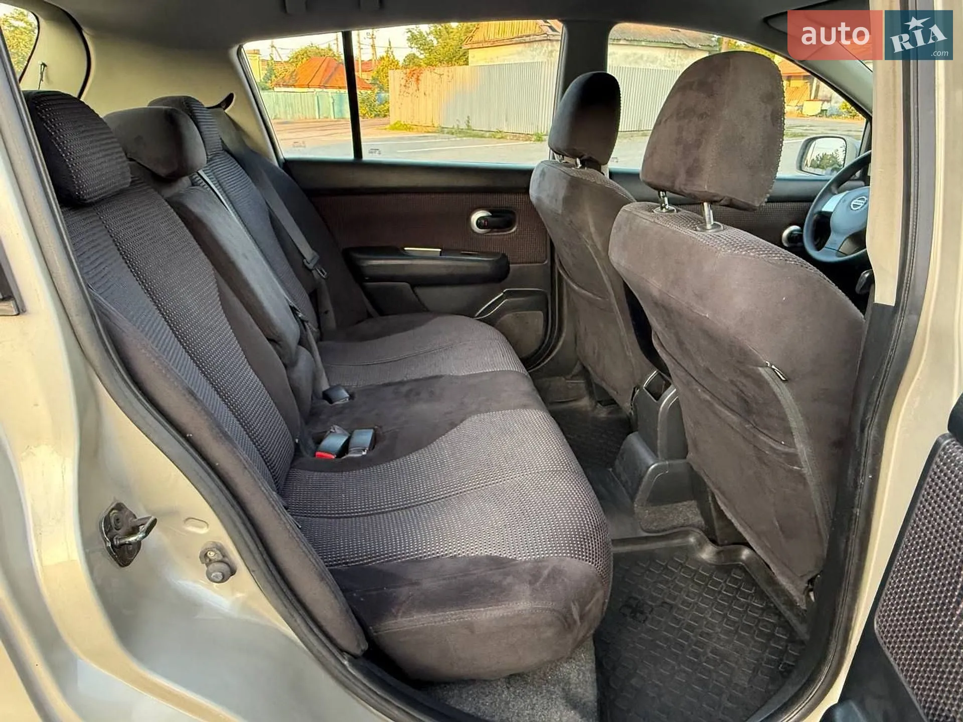 2012 Nissan Tiida - мініатюра 30
