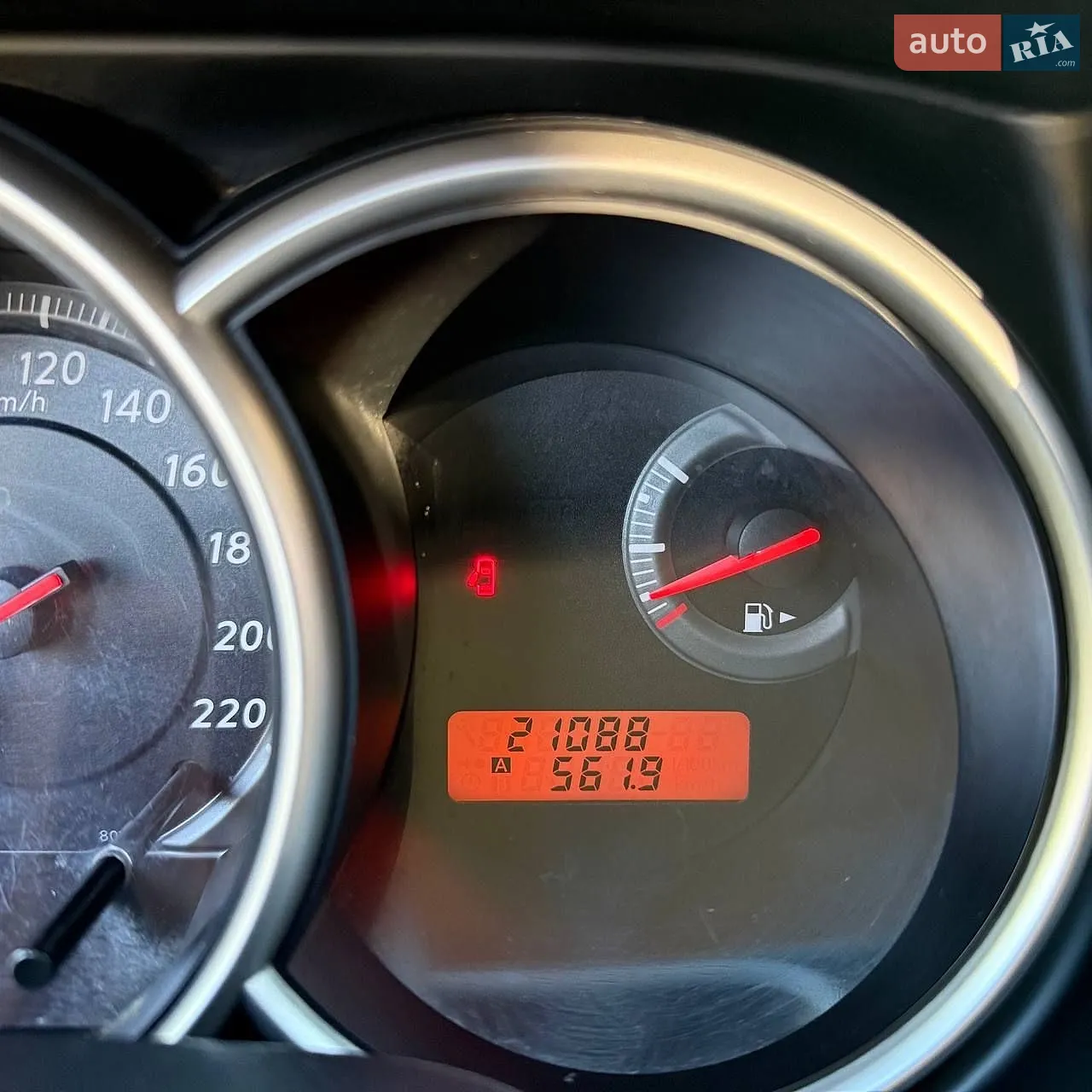 2012 Nissan Tiida - мініатюра 5
