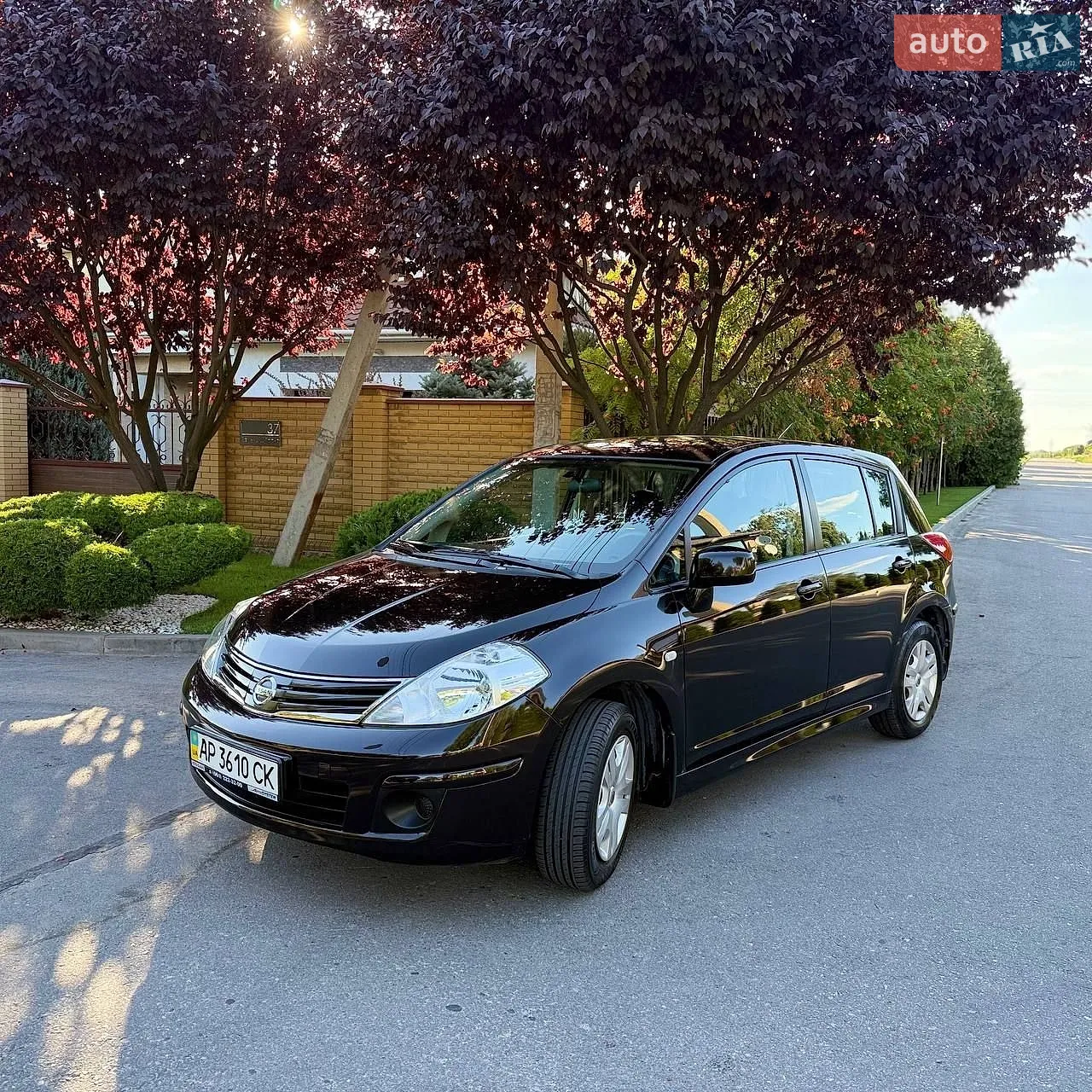 2012 Nissan Tiida - мініатюра 2