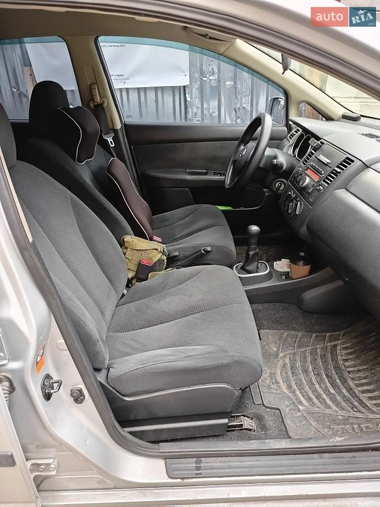 2013 Nissan Tiida - мініатюра 3