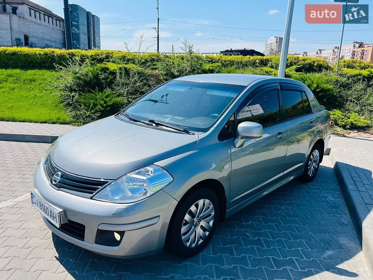2010 Nissan Tiida - мініатюра 13