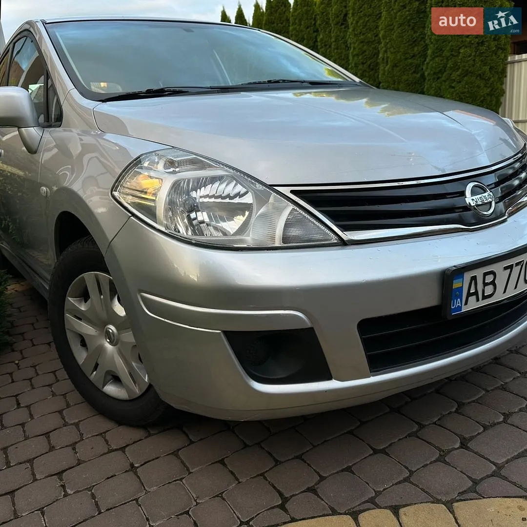 2013 Nissan Tiida - мініатюра 2
