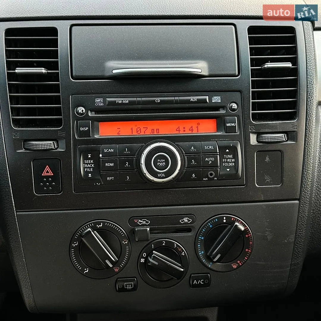 2013 Nissan Tiida - мініатюра 7